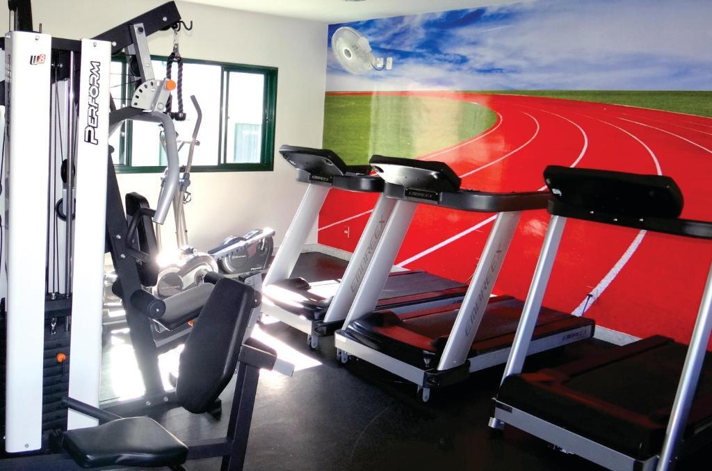 Comfort Suites Vitoria Bagian luar foto